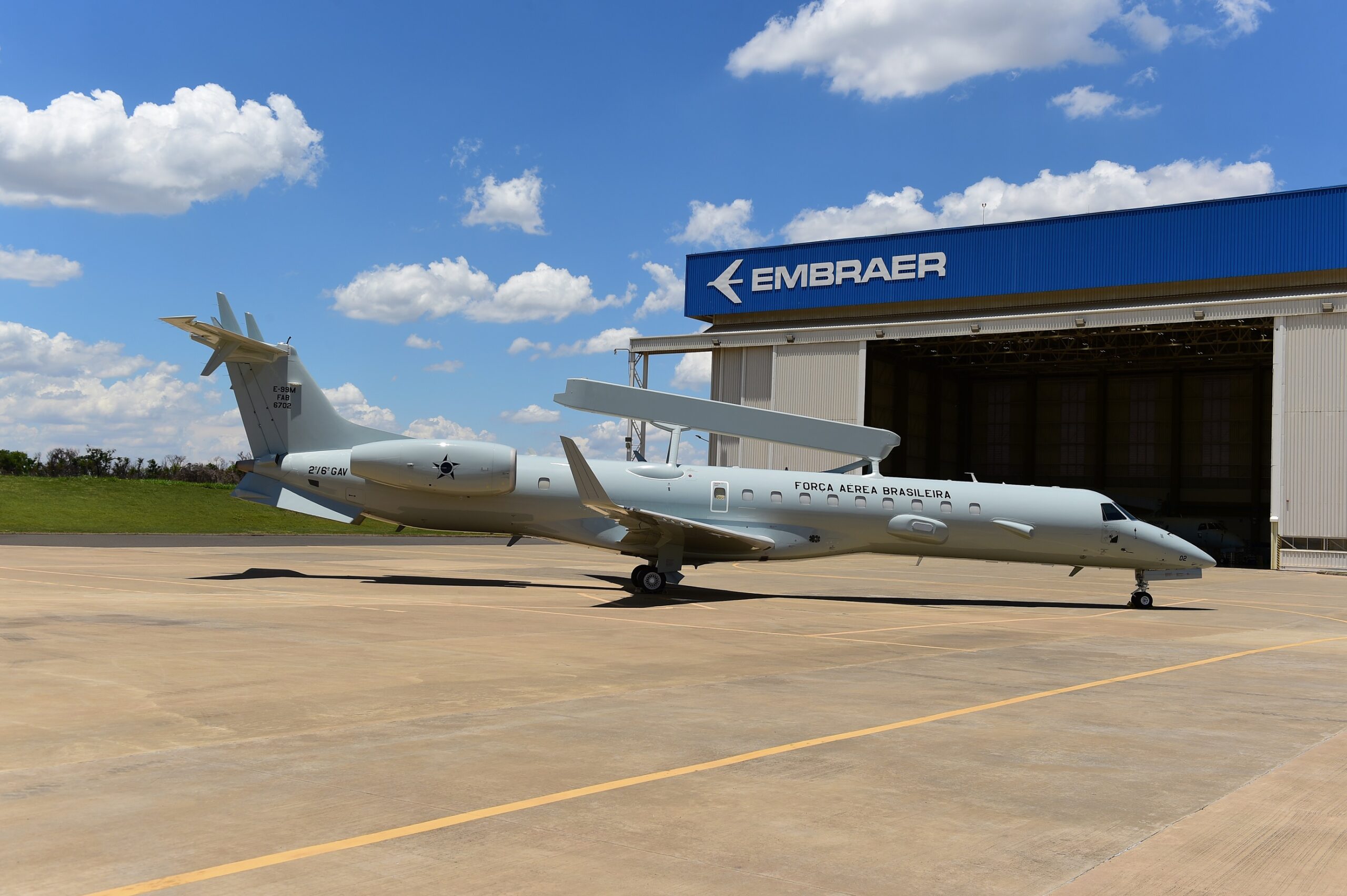 Embraer E-99M
