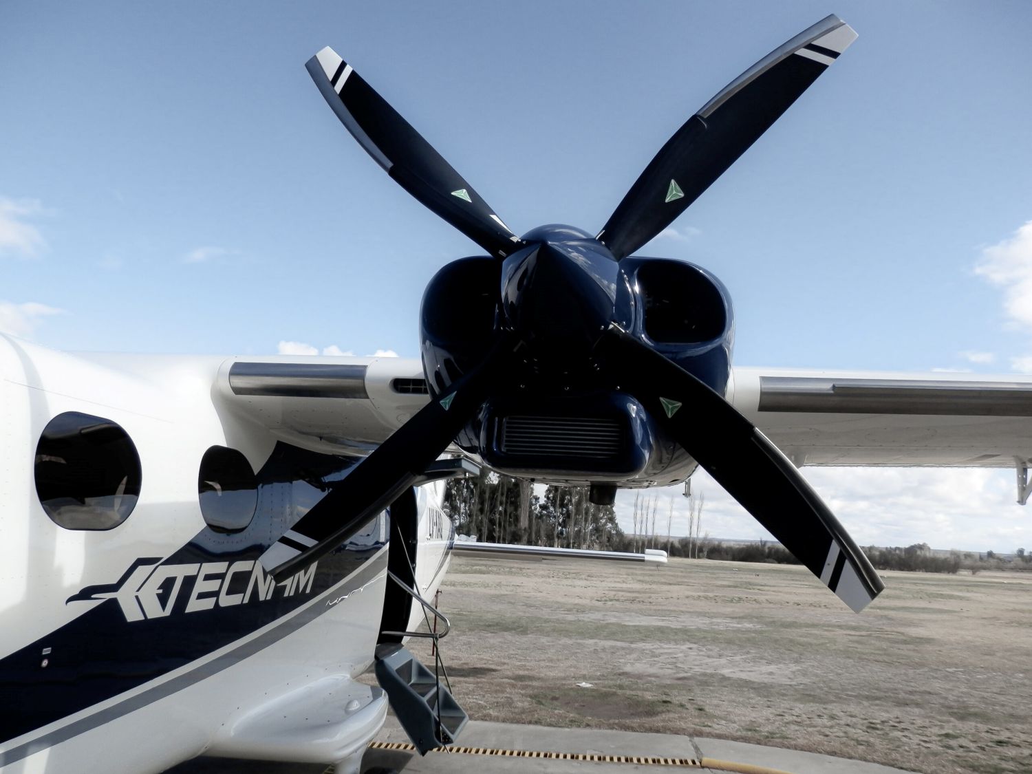 Tecnam P2012 Traveller. FlexFly.