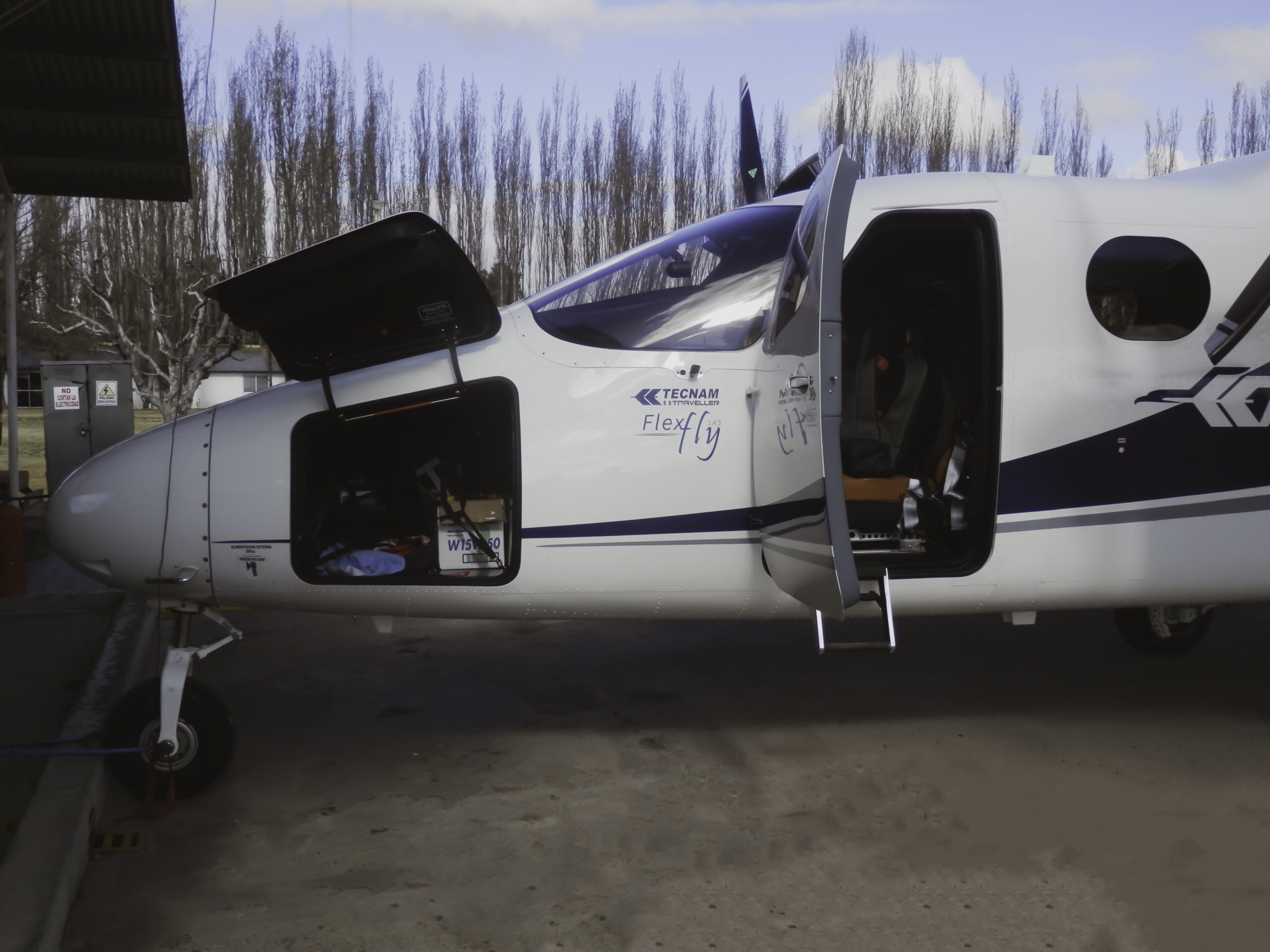 Tecnam P2012 Traveller. FlexFly.