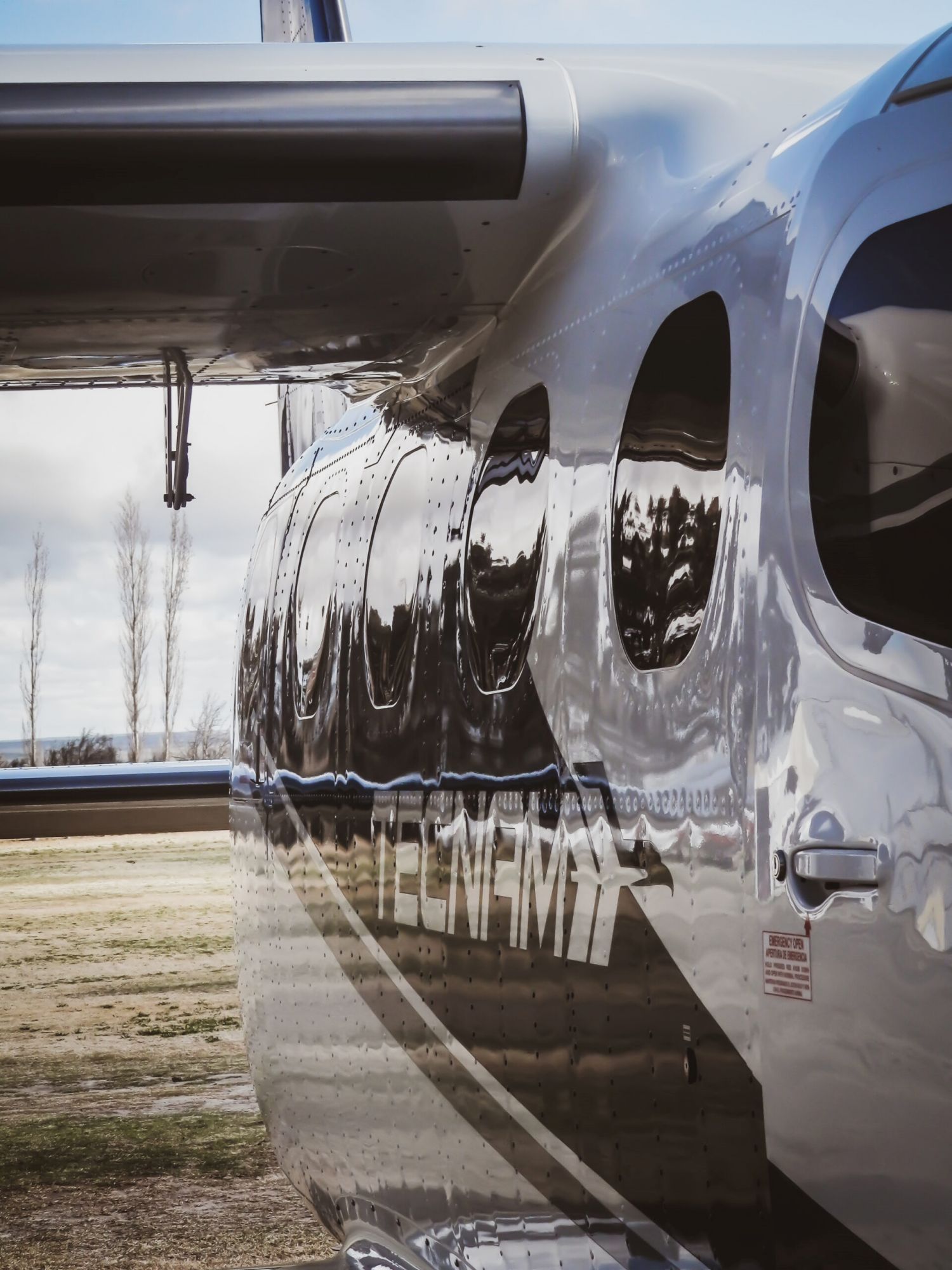 Tecnam P2012 Traveller. FlexFly.