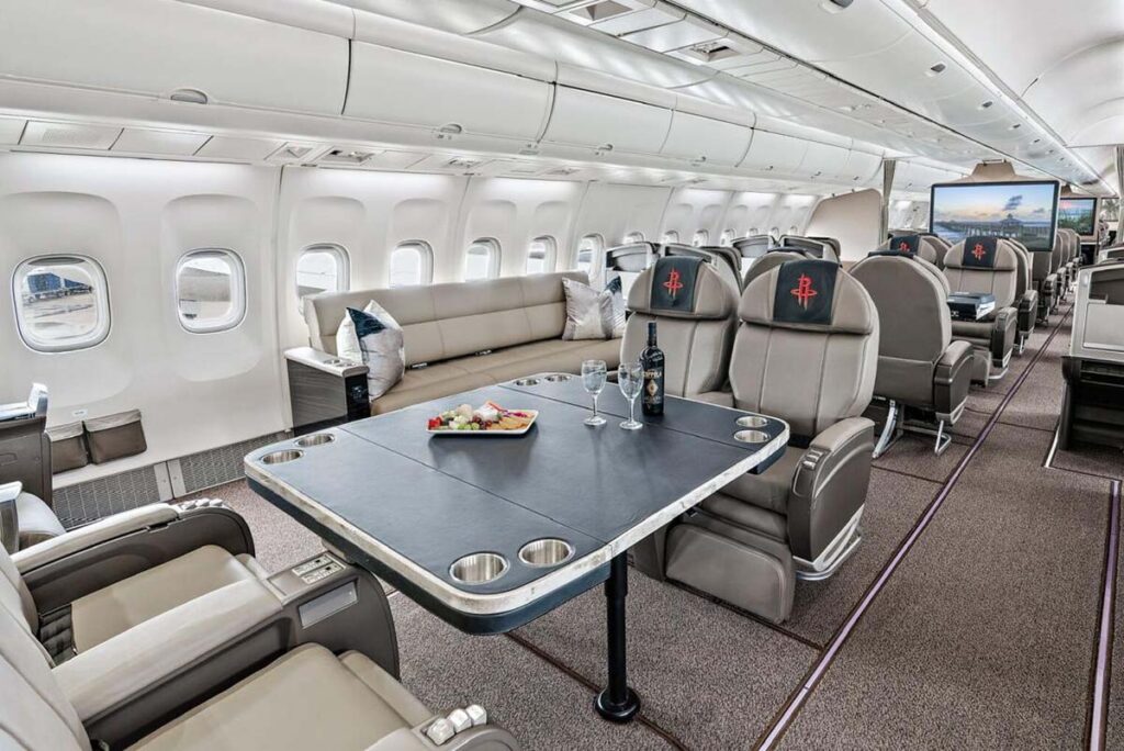 B767