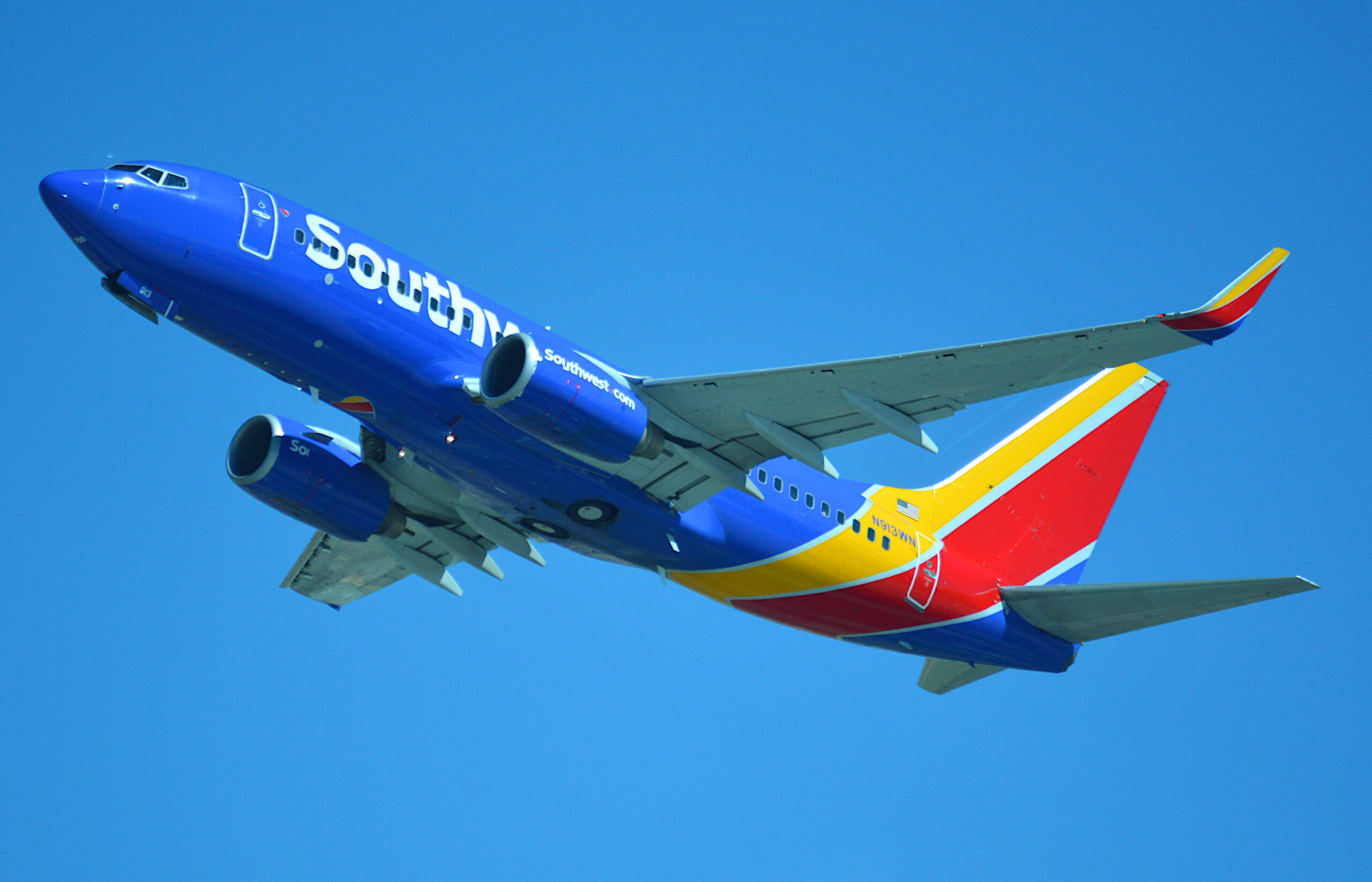 Southwest Airlines reduces pilots in Atlanta and Denver due to