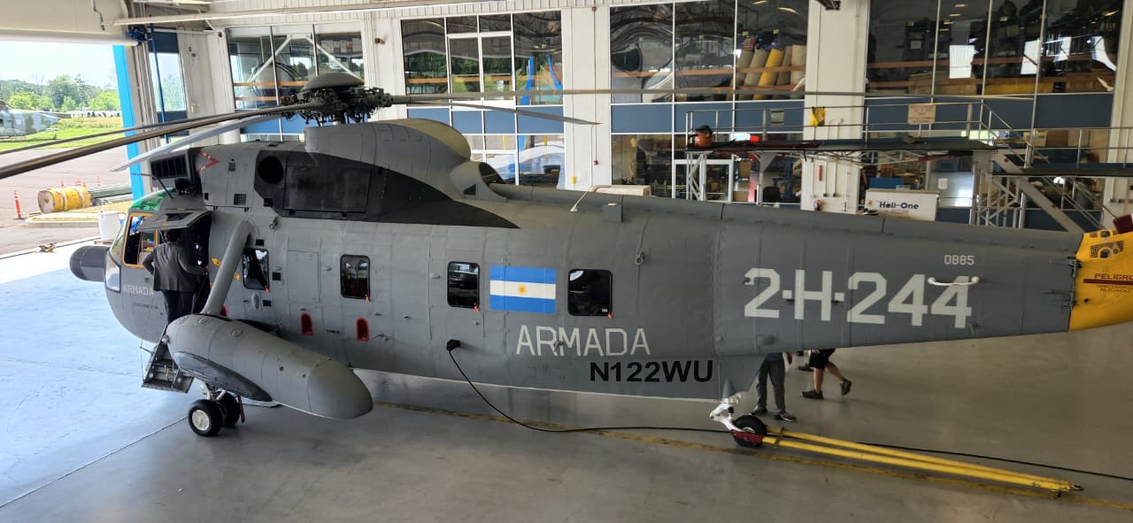 Incident involving an Argentine Navy Sea King