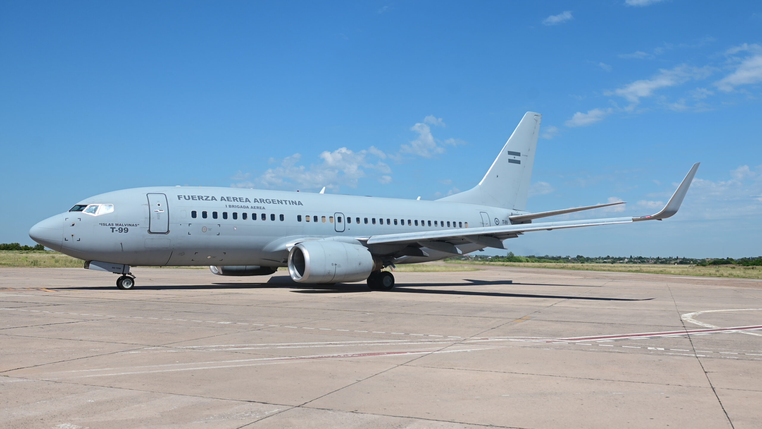 B737-700 T-99 "Islas Malvinas"