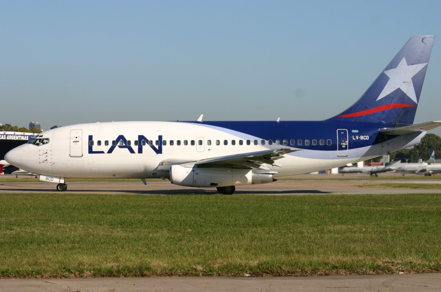 LAN Argentina Wikimedia Commons