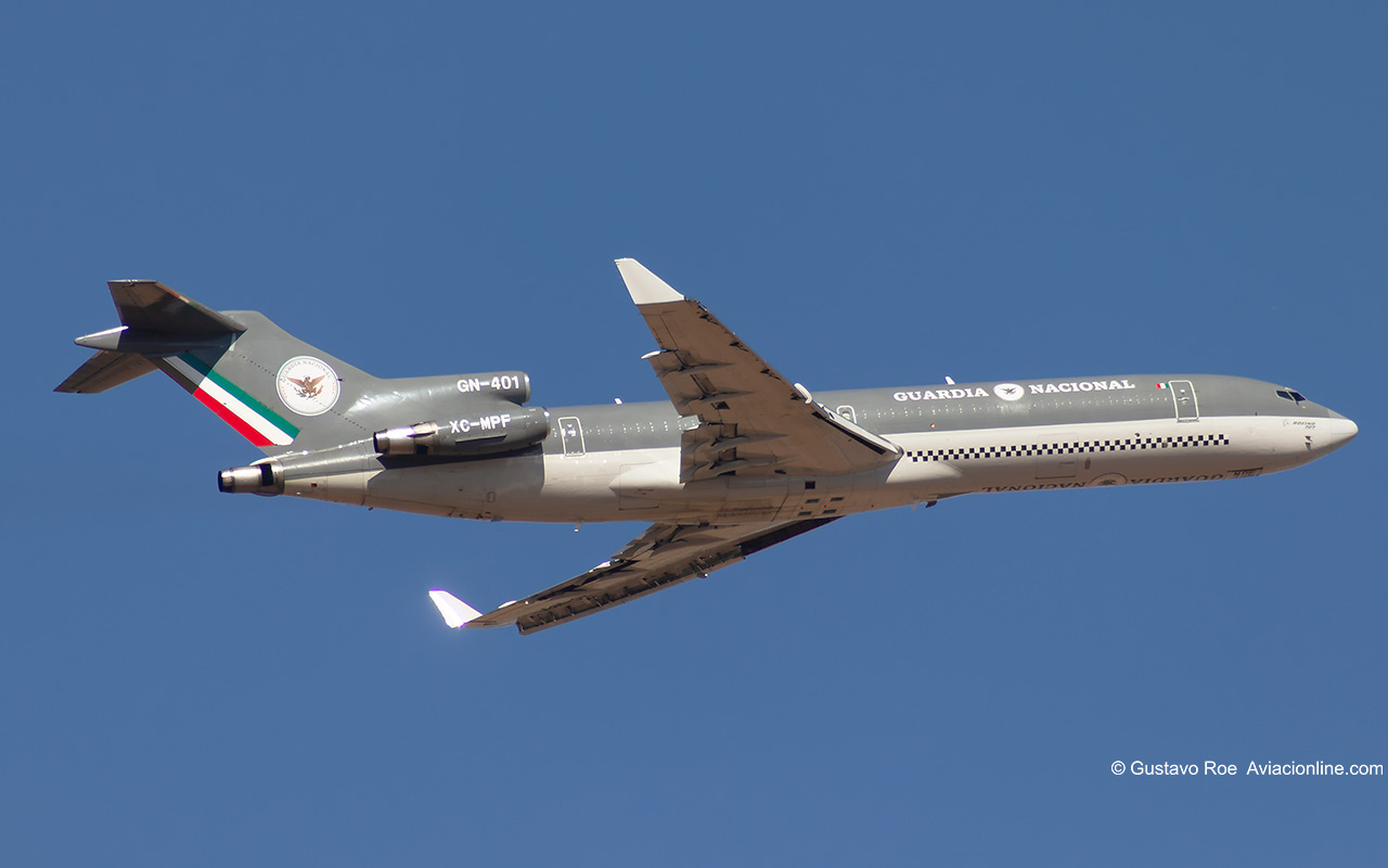 XC-MPF - Boeing 727-264(Adv) - México - Police