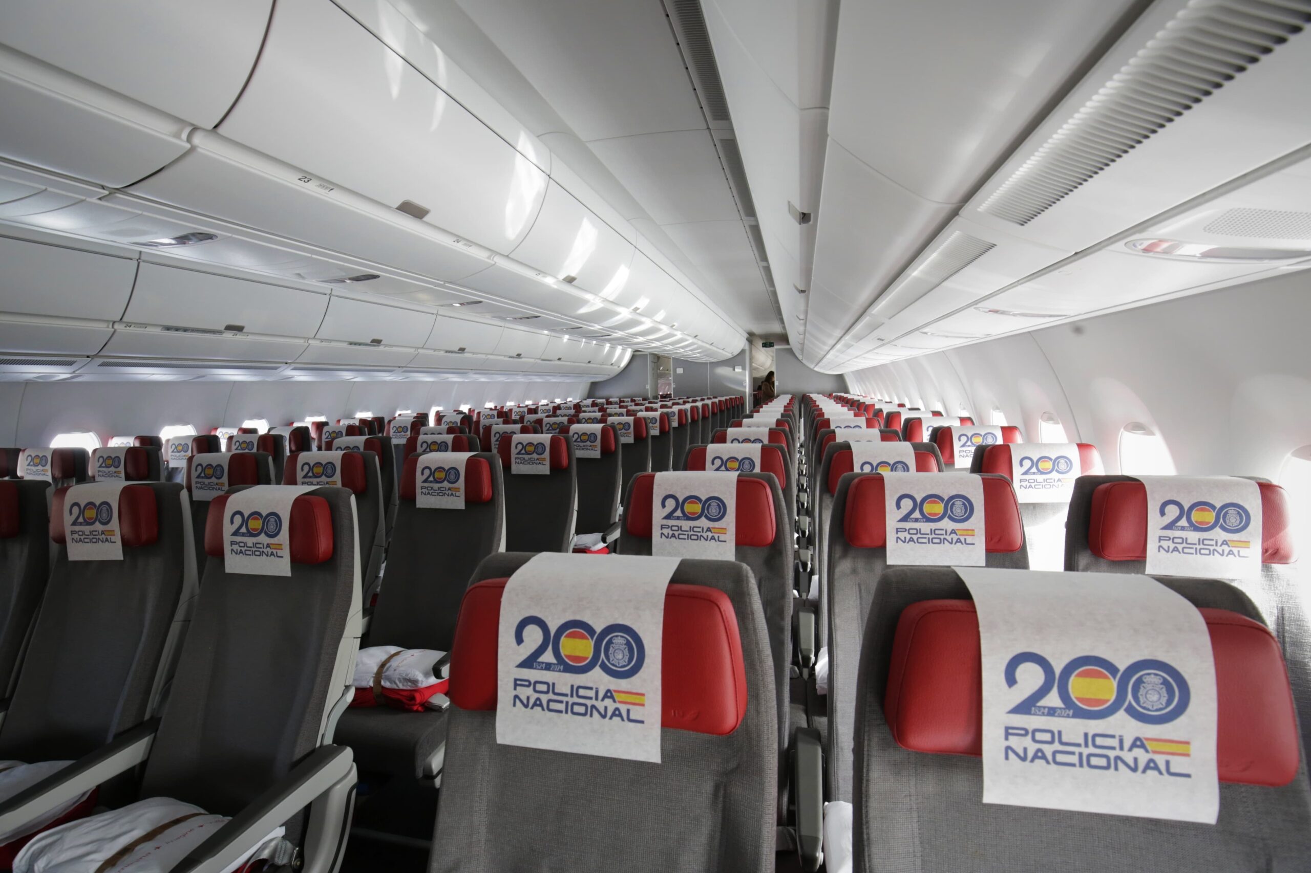 Airbus A350-900XWB de Iberia &quot;Bicentenario Policía Nacional&quot;