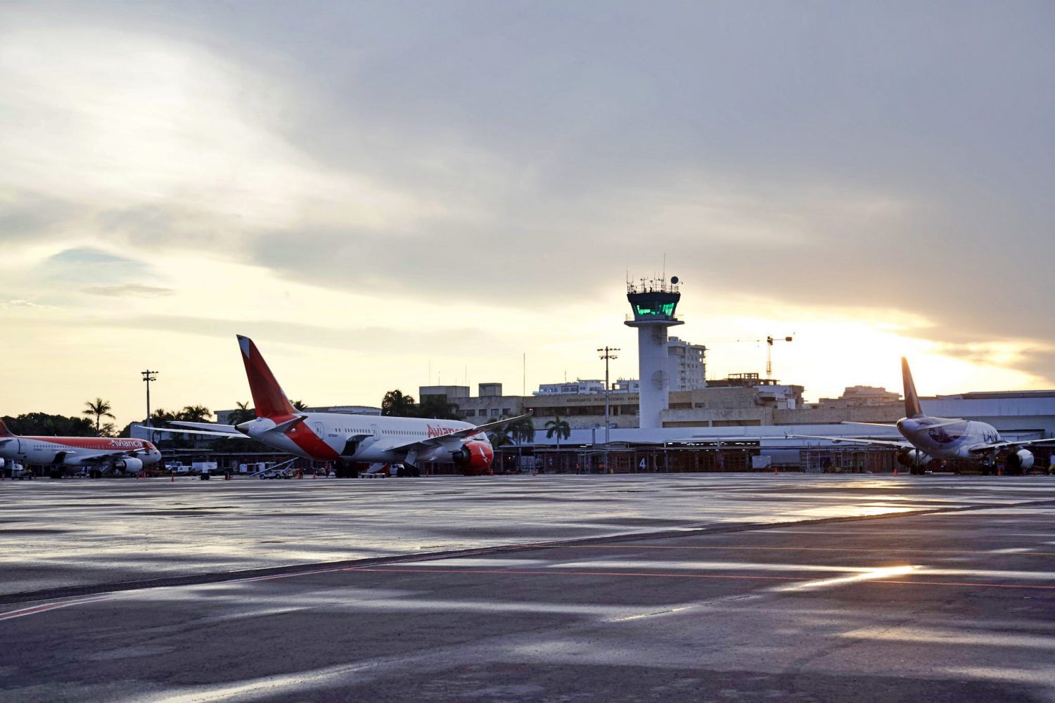 Colombia: el Alcalde de Cartagena analizó el proyecto de ampliación del Aeropuerto Internacional Rafael Núñez