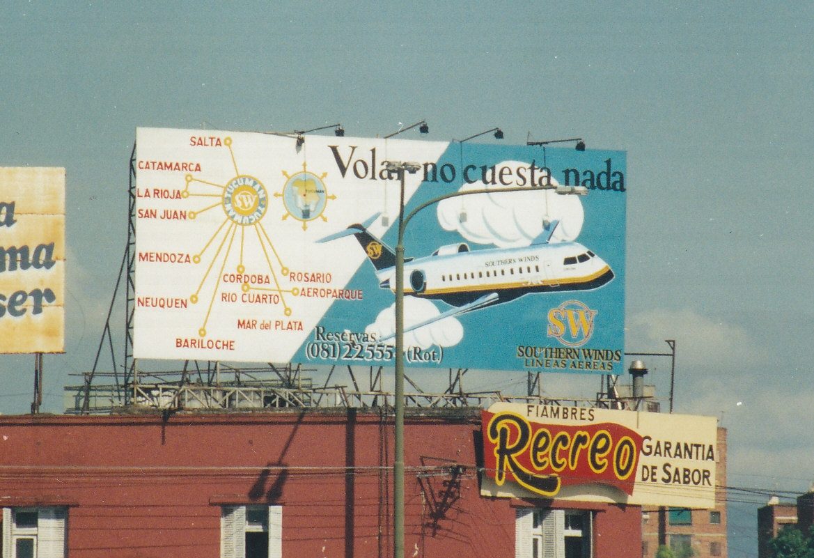 Publicidad callejera de Southern Winds en Tucumán - 1997 (via archivo Pablo Potenze)