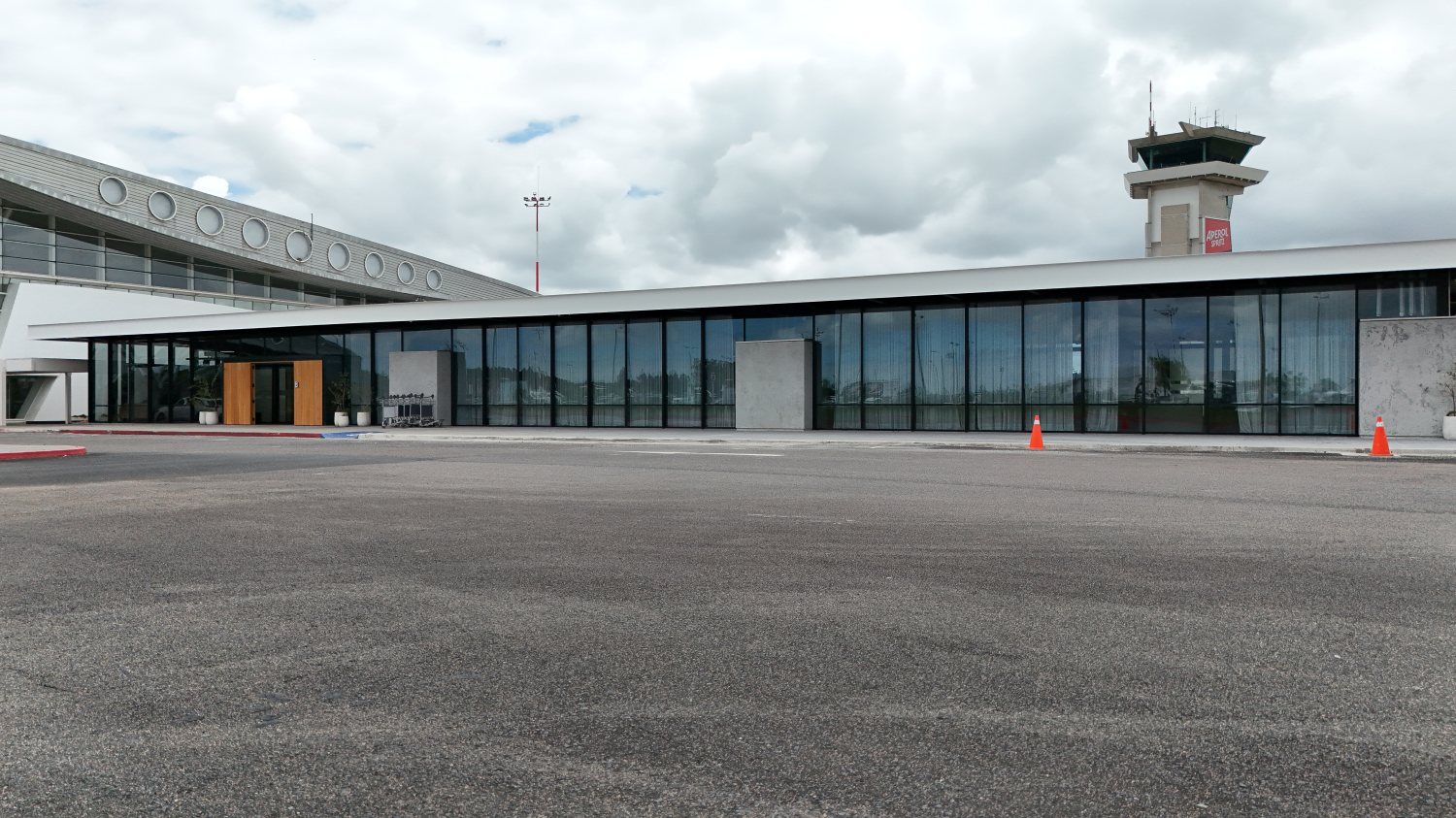 Aeropuerto de Punta del Este - Terminal de Aviación General