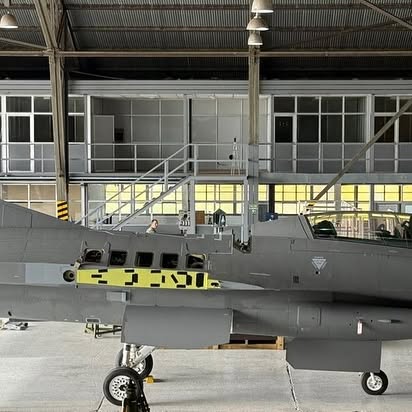 Ensamblaje del primer F-16 de la Fuerza Aérea Argentina