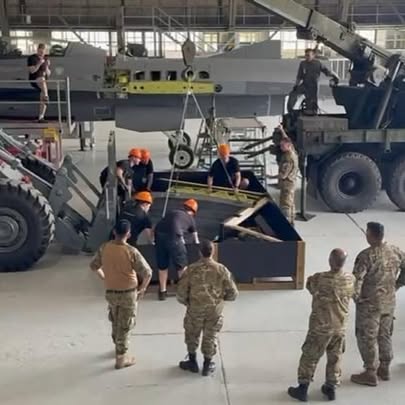 Ensamblaje del primer F-16 de la Fuerza Aérea Argentina