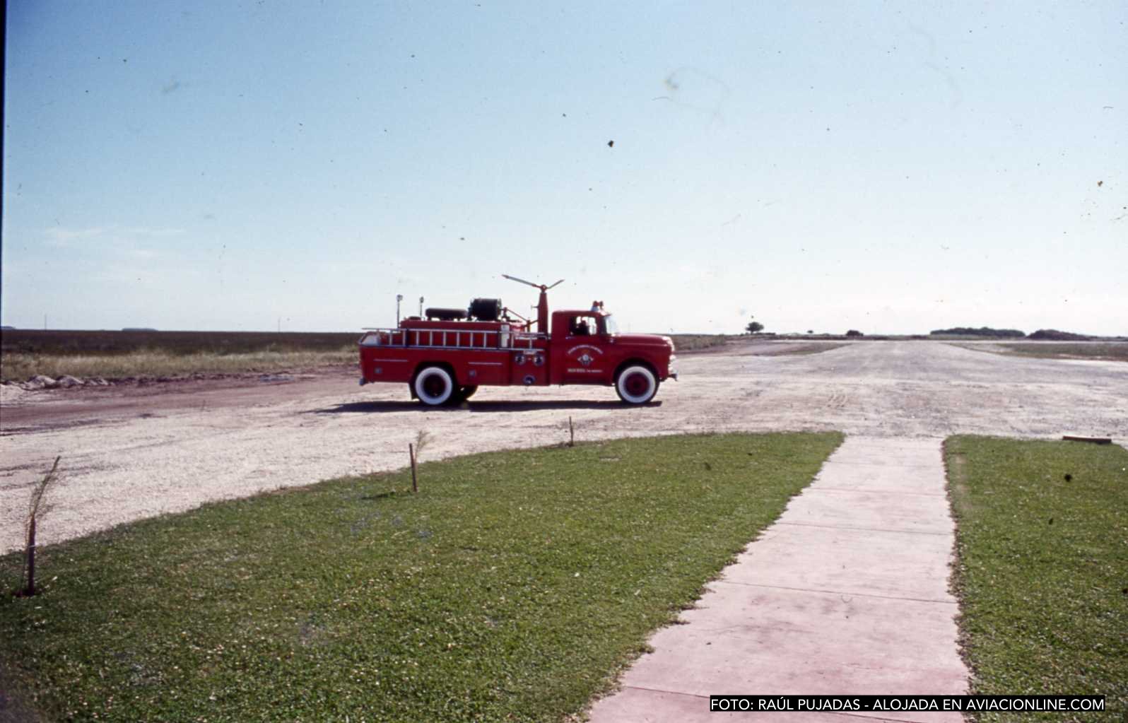 Autobomba del aeropuerto de Villa Gesell - c.1975