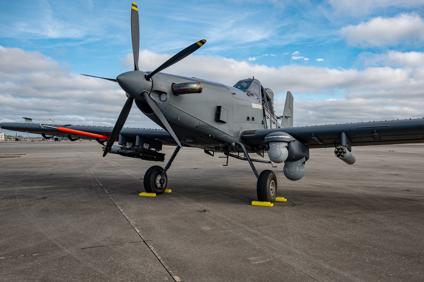 El OA-1K Skyraider II: la nueva aeronave del AFSOC que rinde homenaje al icónico A-1 Skyraider