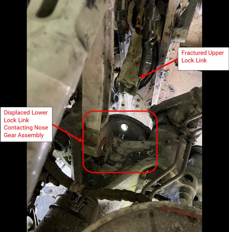 Boeing 717 nose gear - 1