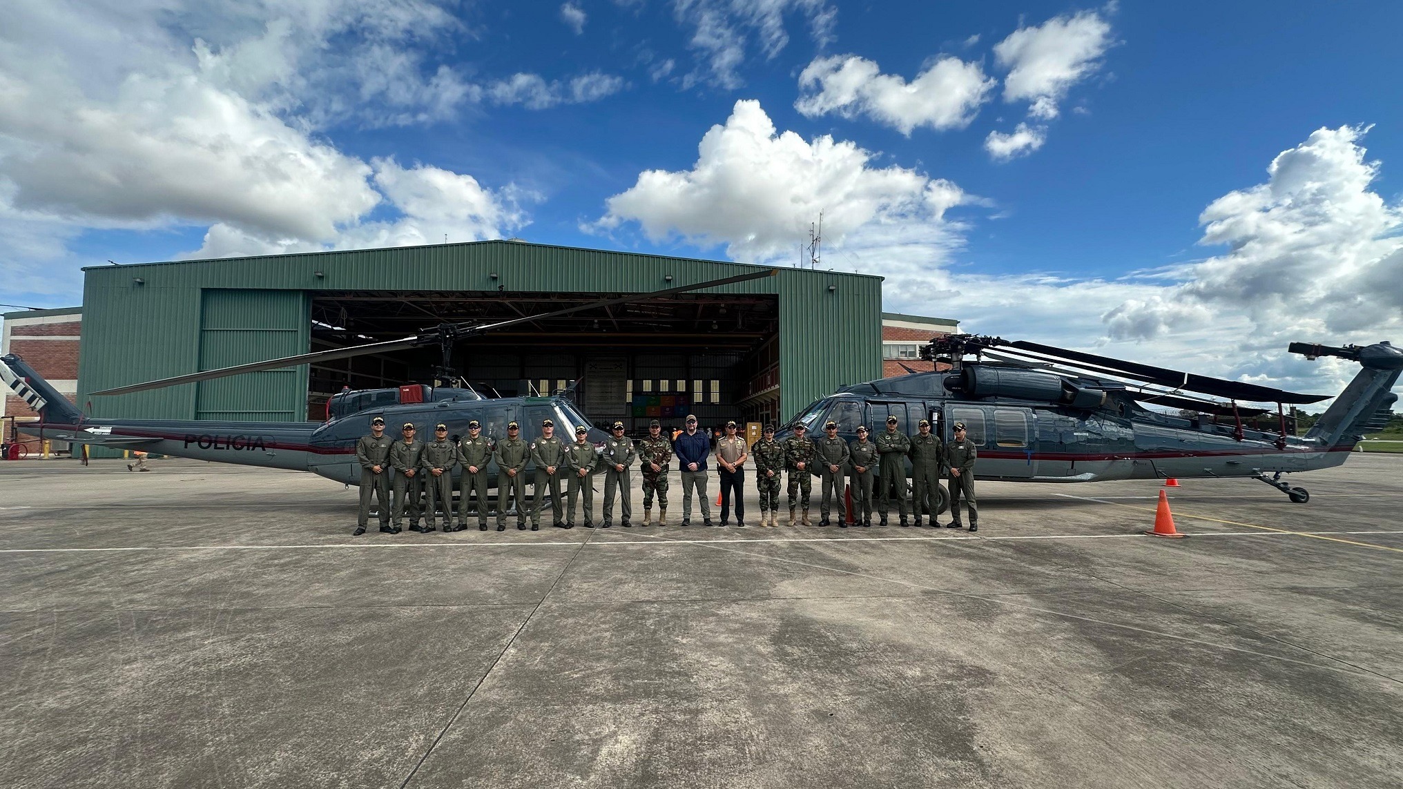 Helicopteros donados por EE.UU. a la Policía Nacional del Perú