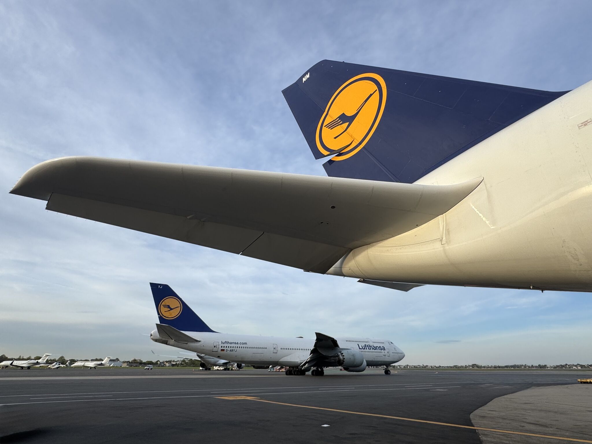 Lufthansa 747 Boston