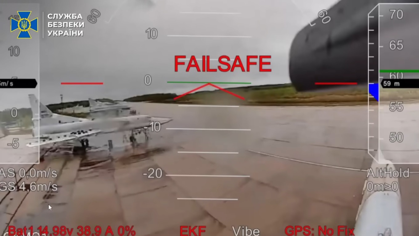 Operación de drones ucranianos contra base de bombarderos rusa