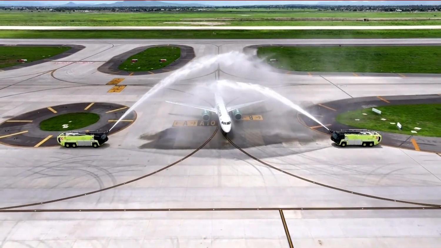 Primer Embraer E195-E2 de Mexicana de Aviación - Llegada al AIFA - 01JUL2025