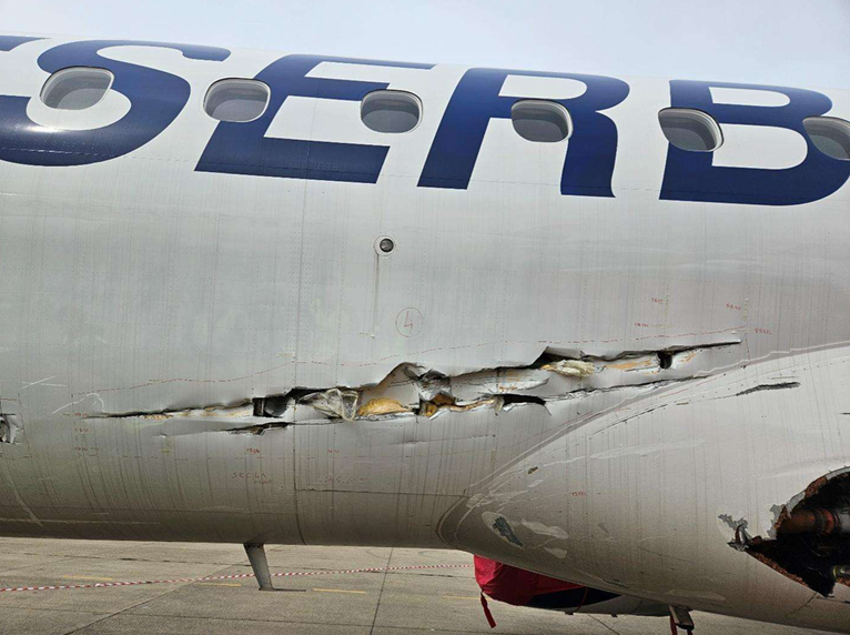 Air Serbia Embraer 195