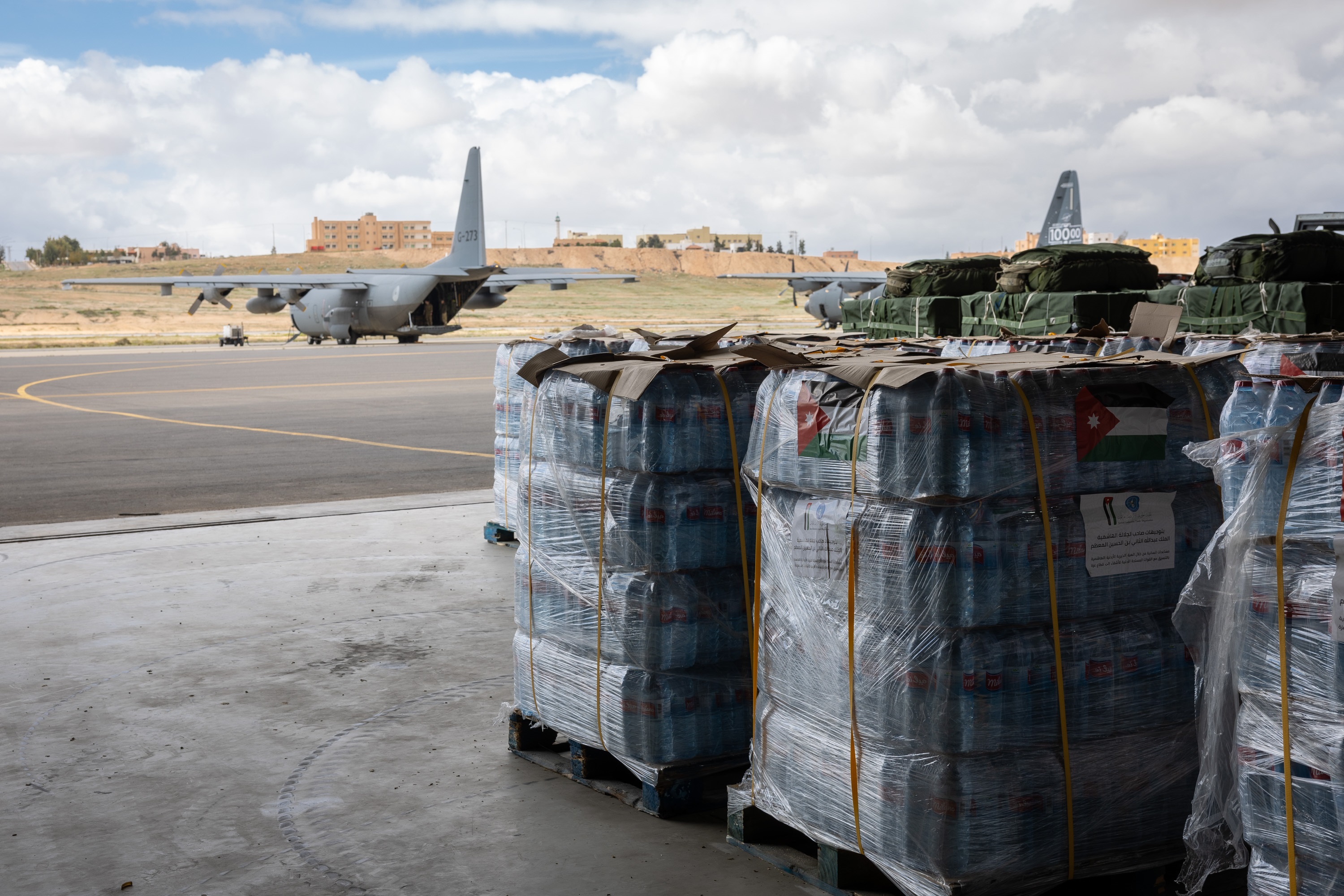 Aviones de Países Bajos lanzarán ayuda humanitaria sobre Gaza