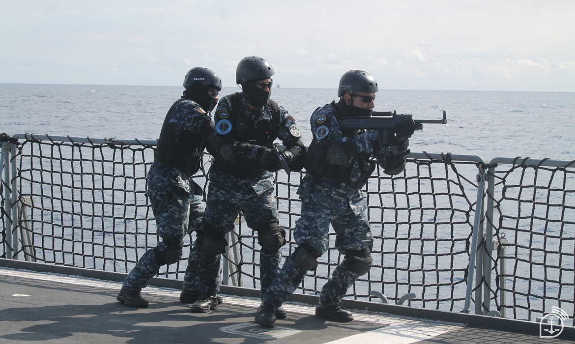 Armada Argentina Super Lynx Marinha Brasil Fraterno 18