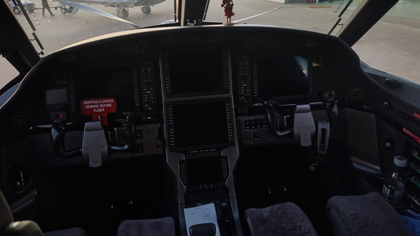 Cockpit Pilatus PC-12 NGX N227PC Digital Air. SADF FDO