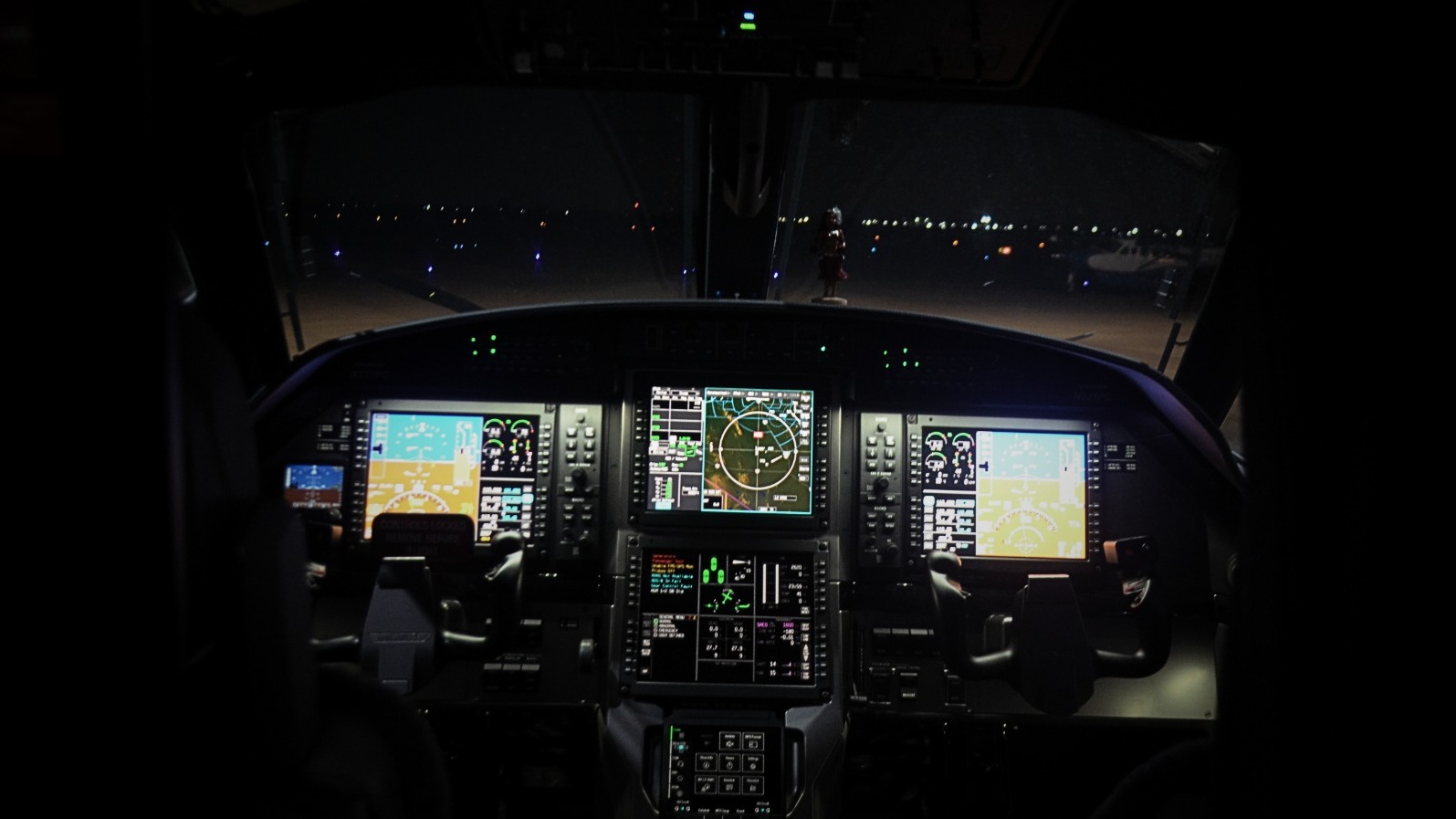 Cockpit Pilatus PC-12 NGX N227PC Digital Air. SADF FDO