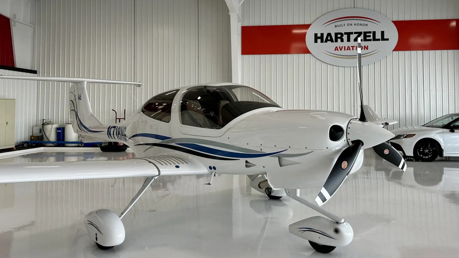 Hartzell Propeller Diamond DA-40NG - 1