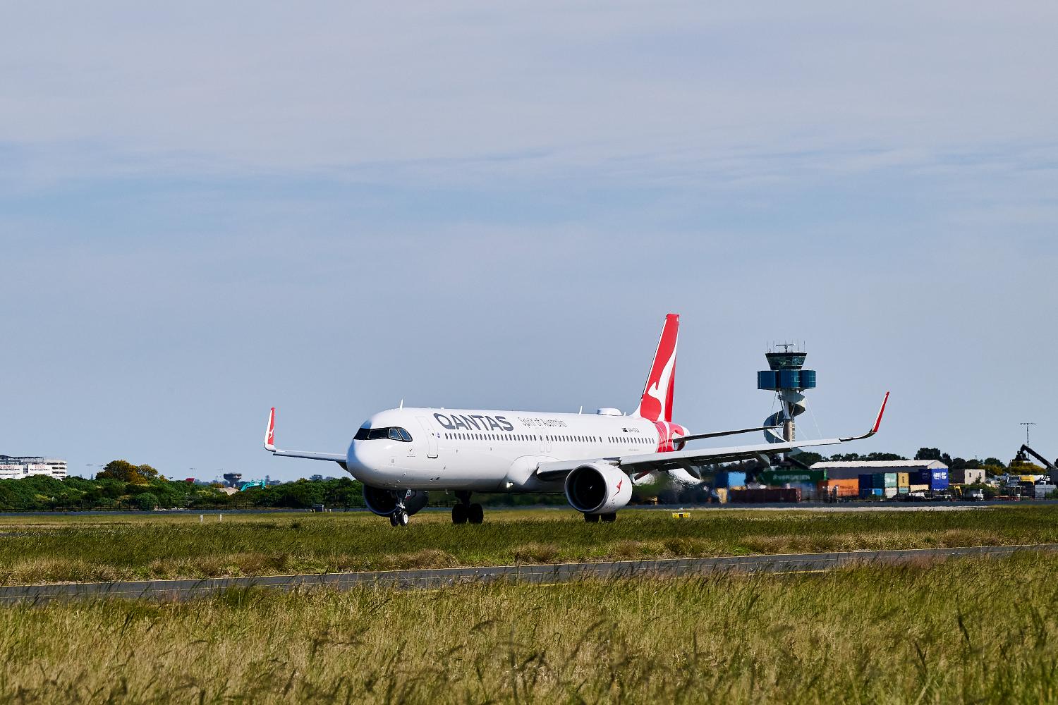Qantas - Primer vuelo comercial del A321XLR - 25SEP2025