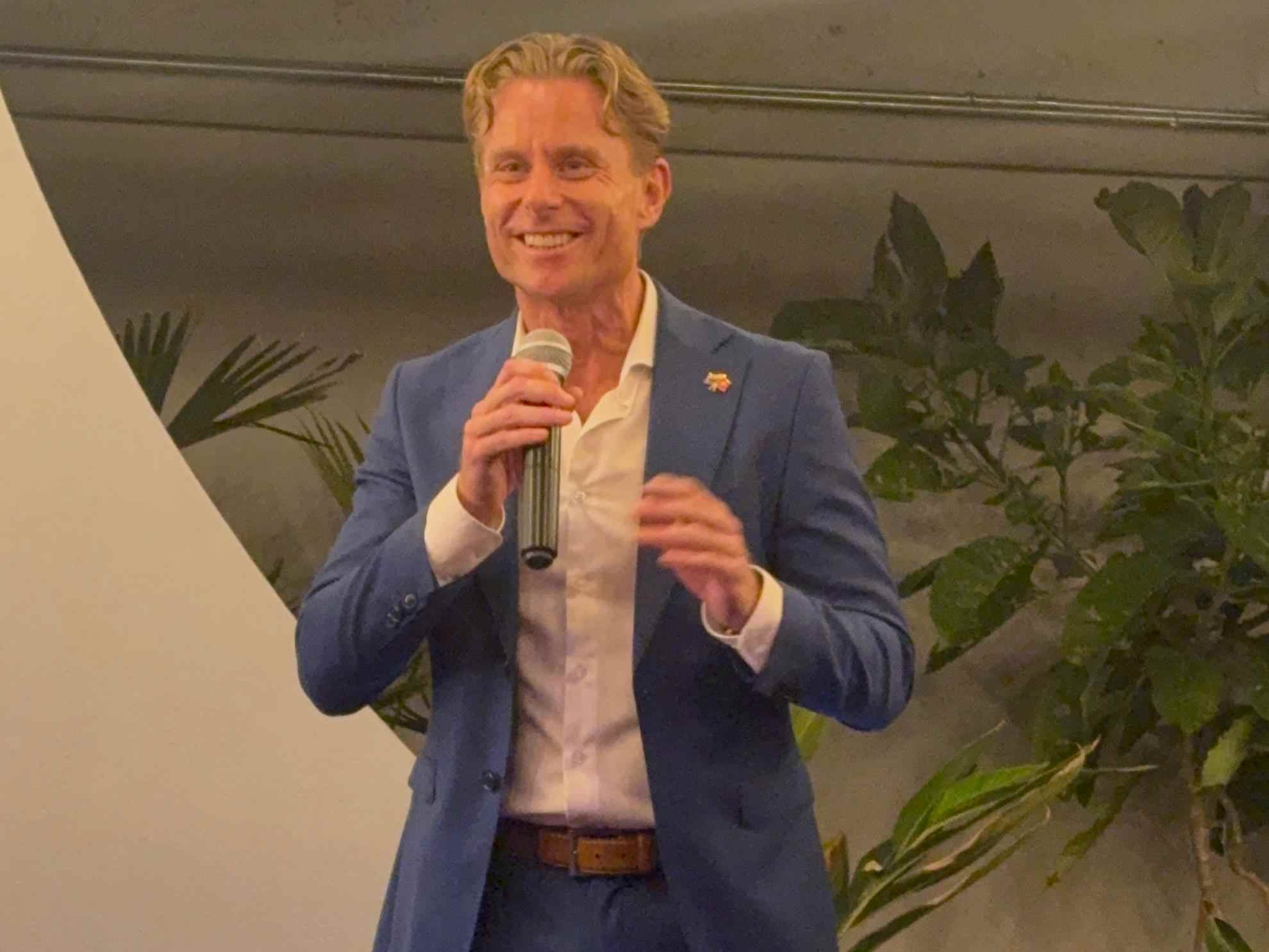 Urs Limacher, gerente de ventas, servicio y distribución de Edelweiss.