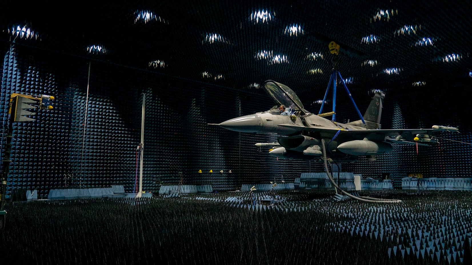 capcidad EW F-16 foto Englin AFB