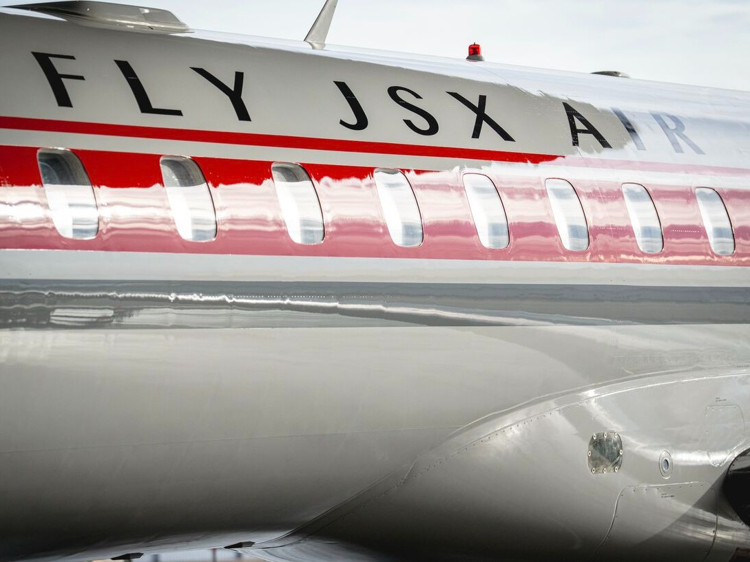 JSX embraer 145