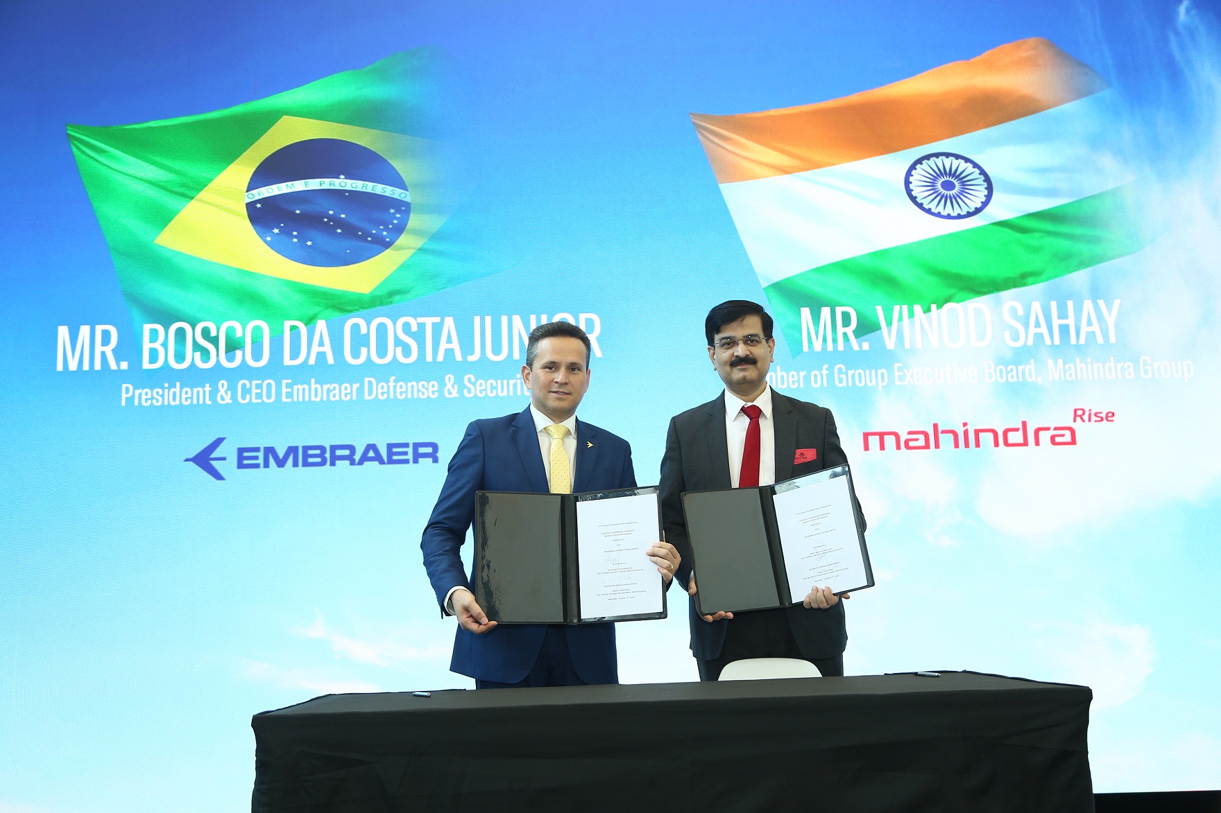 MOU Embraer Mahindra